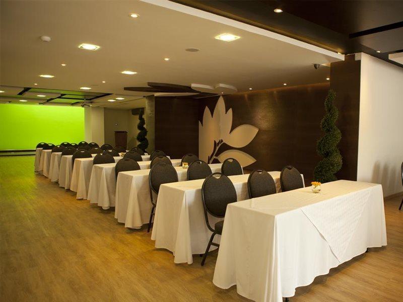 San Simon Hotel Pereira By Soratama Екстер'єр фото Meeting room